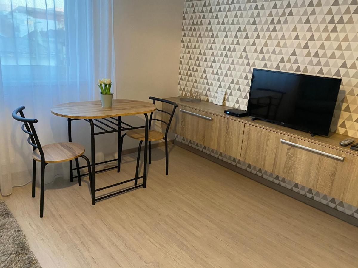 Hatvan Central Apartment เดเบรตเซน ภายนอก รูปภาพ