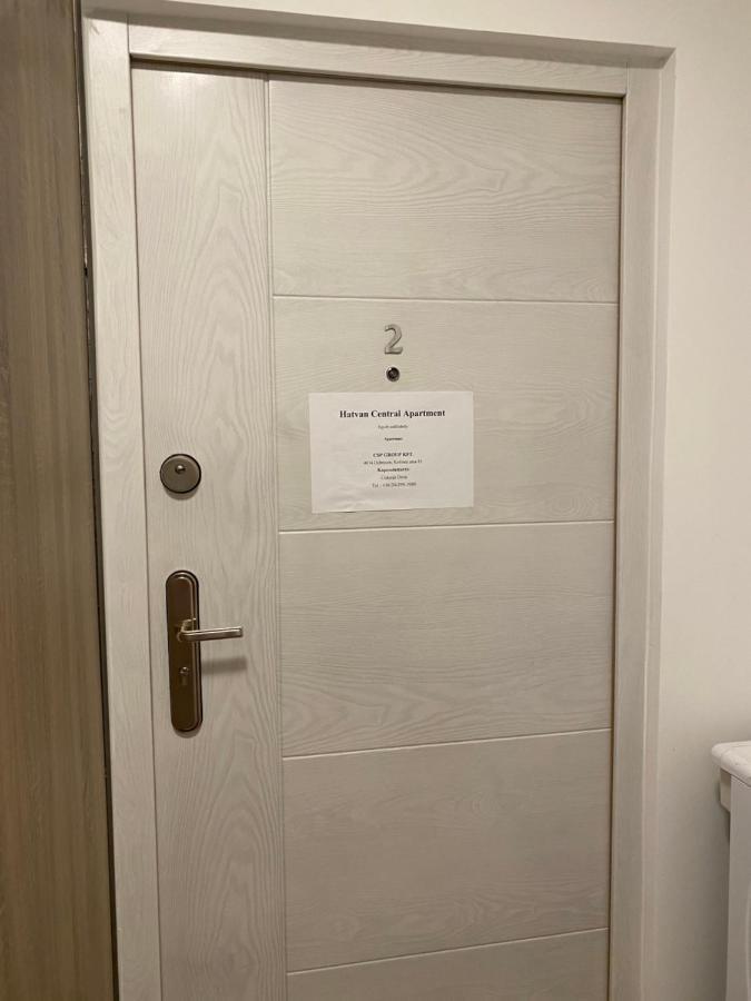 Hatvan Central Apartment เดเบรตเซน ภายนอก รูปภาพ