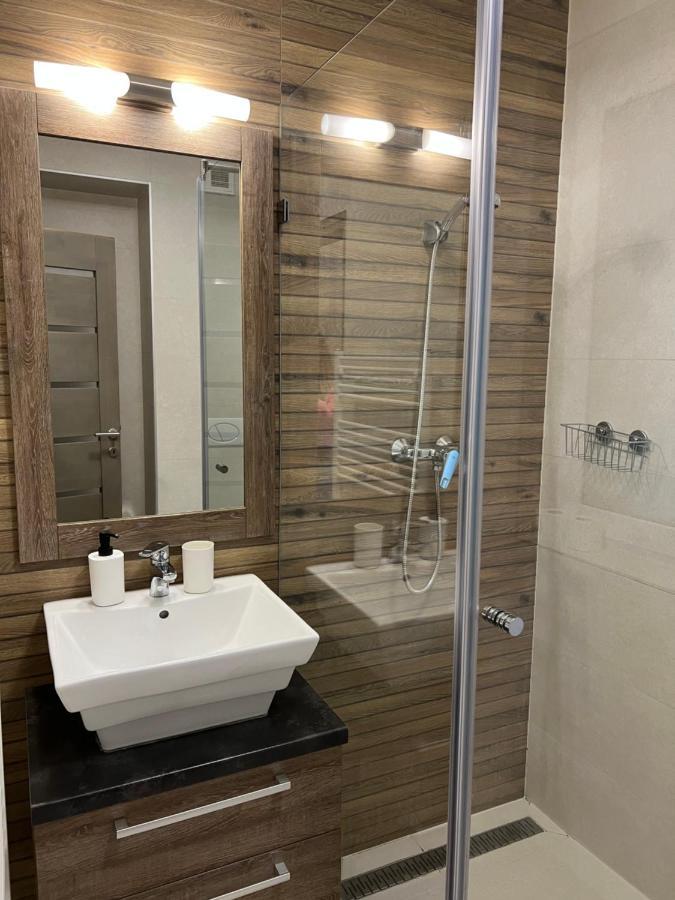 Hatvan Central Apartment เดเบรตเซน ภายนอก รูปภาพ