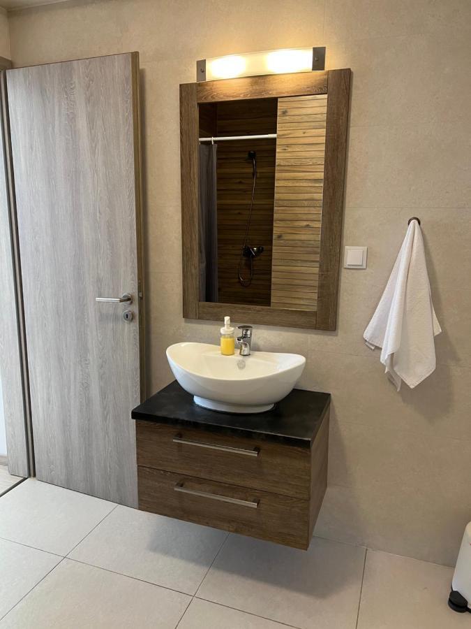 Hatvan Central Apartment เดเบรตเซน ภายนอก รูปภาพ