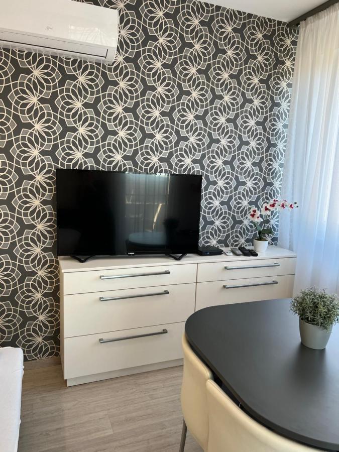 Hatvan Central Apartment เดเบรตเซน ภายนอก รูปภาพ