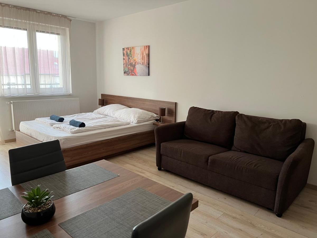 Hatvan Central Apartment เดเบรตเซน ภายนอก รูปภาพ