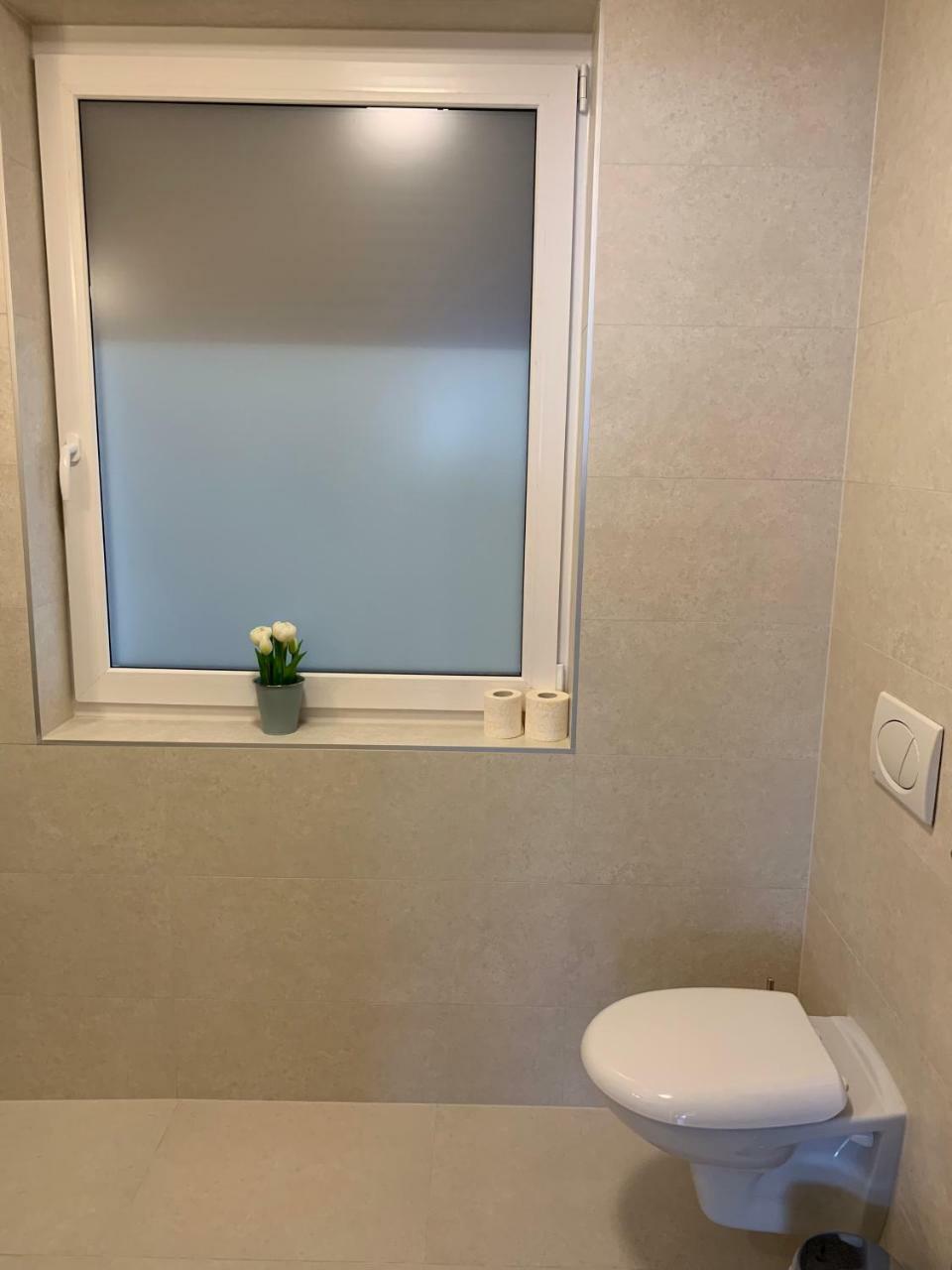 Hatvan Central Apartment เดเบรตเซน ภายนอก รูปภาพ
