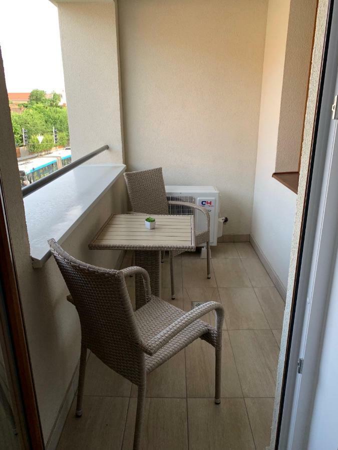 Hatvan Central Apartment เดเบรตเซน ภายนอก รูปภาพ